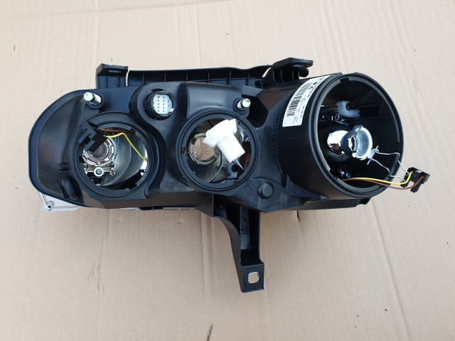 Alfa Romeo 159, Brera, Spider gyári új jobb első fényszóró (jobb kormányos kivitel) 60695976