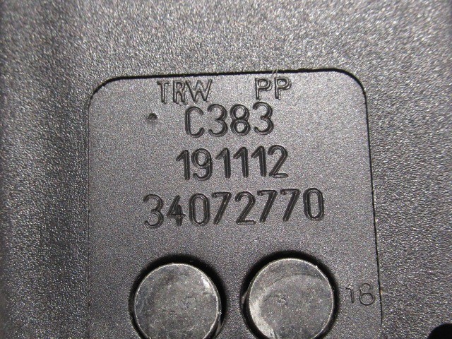 Alfa Romeo Giulietta 2010-2020 hátsó biztonsági öv csat 34072770