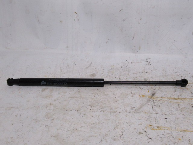 Alfa Romeo Giulietta 2010-2020 motorháztető teleszkóp 50519970