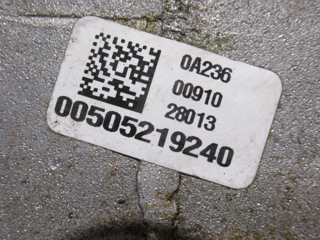 Alfa Romeo Giulietta alsó kitámasztóbak 50521924