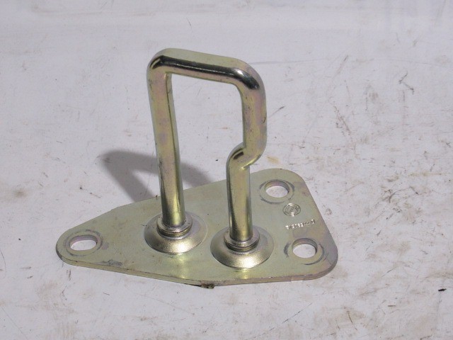 Alfa Romeo Giulietta 2010-2020 jobb hátsó ülés tartó 51906944