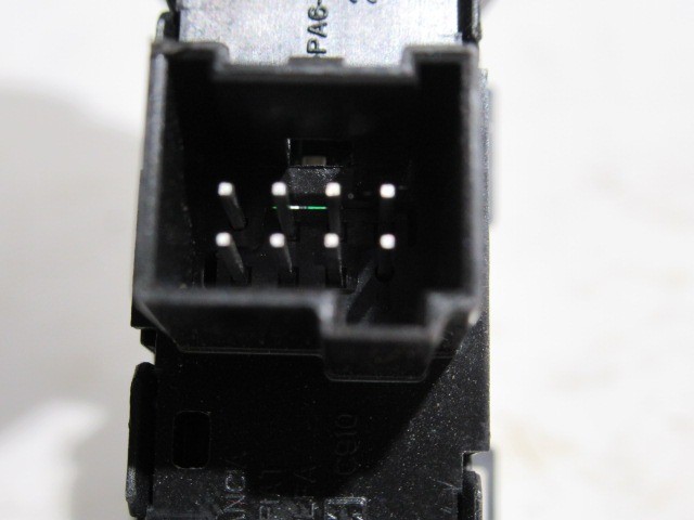 Alfa Romeo Giulietta kipörgátló kapcsoló 156104760