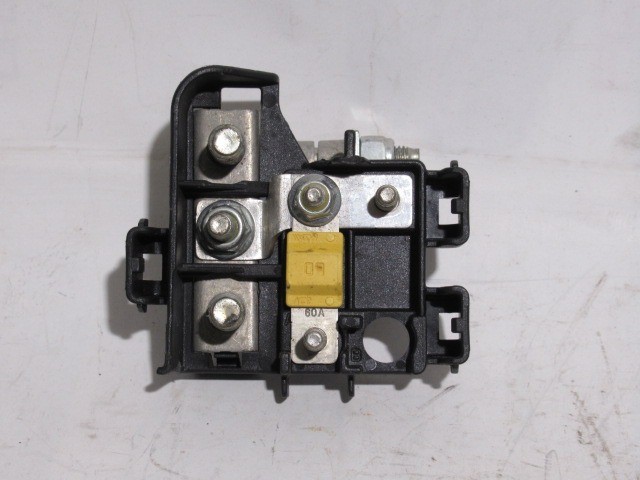 Alfa Romeo Giulietta pozitív akkumulátor saru 50518309