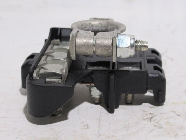 Alfa Romeo Giulietta pozitív akkumulátor saru 50518309