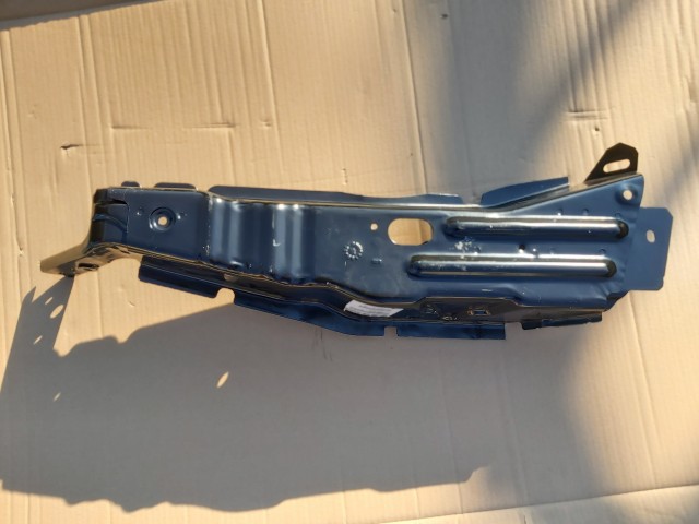 Fiat Linea gyári új jobb első sárvédő tartó  51783828