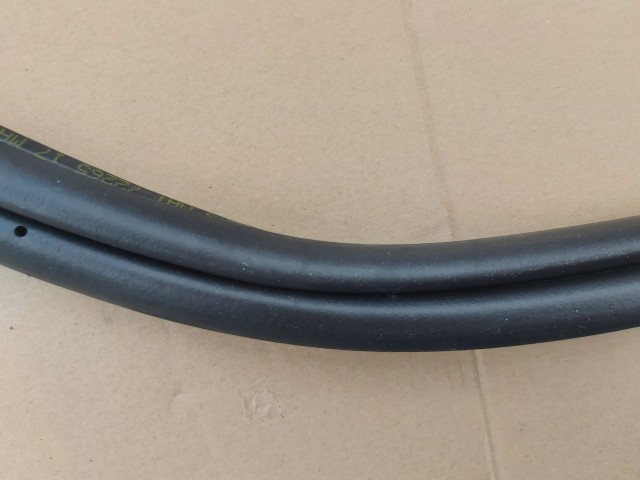 Alfa Romeo Gt gyári új csomagtérajtó kéder gumi 60681575