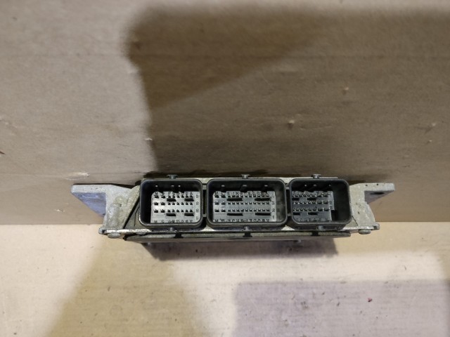 Citroen C3 2002-2010 1,1 8v benzin motorvezérlő SW9648568480 , IAW48P2.72