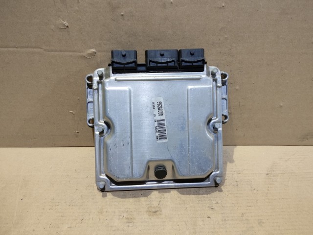 Peugeot 307 2000-2009 2,0 8v Diesel motorvezérlő 9647472780 , 0281011081