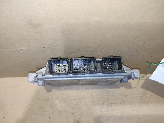 Renault Modus 2004-2012 1,2 16v benzin motorvezérlő 8200414422