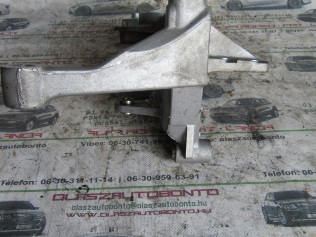 Fiat 500 Abarth 1,4 TB , 55218948 számú tartó bak