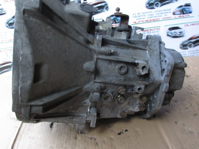 Alfa Romeo 156 1,8 TS 5 sebességes váltó 