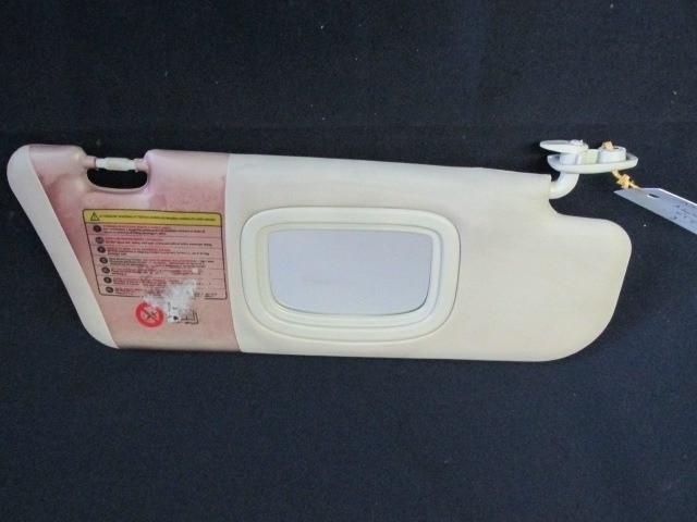 Fiat Stilo világos szürke színű,tükrös, jobb oldali napellenző