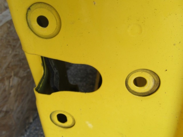 61875 Fiat Stilo 3 ajtós, sárga színű jobb oldali ajtó