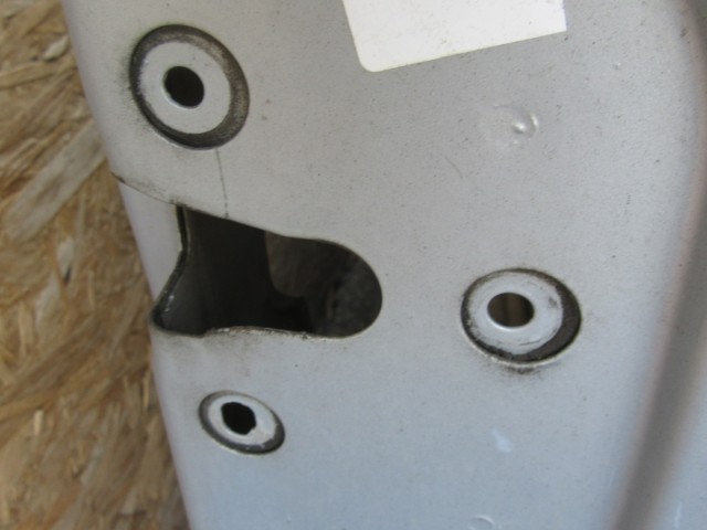 61872 Fiat Stilo 3 ajtós, kék színű jobb oldali ajtó