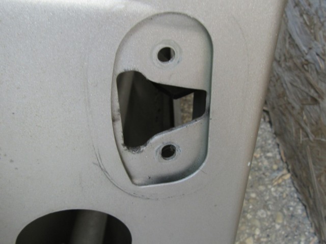 61870 Fiat Stilo 3 ajtós, ezüst színű jobb oldali ajtó