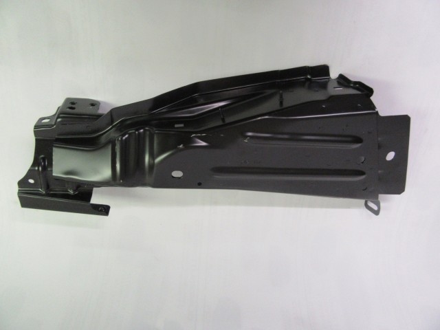 Fiat 500 gyári új bal oldali sárvédőtartó külső rész 51958429