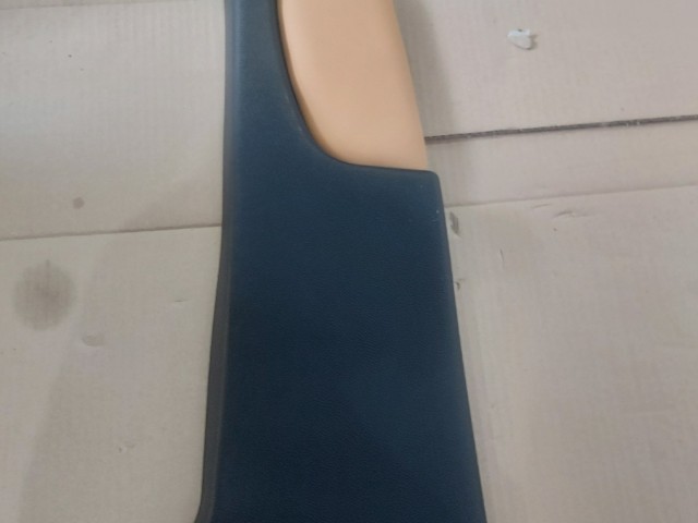 Alfa Romeo 156 gyári új bal oldali B oszlop kárpit alsó része 156018643