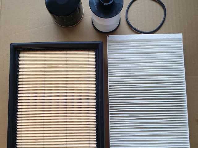 Fiat Grande Punto 1,9 Jtd, gyári új szűrő szett 71765228