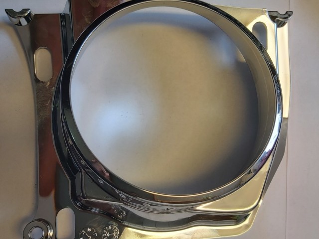 Alfa Romeo 159 Gyári új Bal oldali fényszóró belső króm keret 42830050