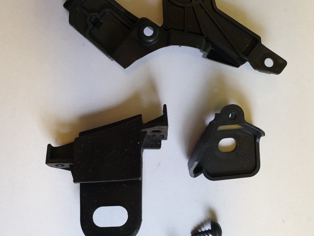 Fiat Scudo 2007-2016 gyári új jobb első fényszóró fül javító készlet 9467117780