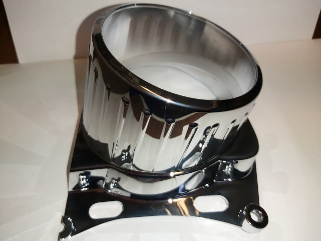 Alfa Romeo 159 Gyári új jobb oldali fényszóró belső króm keret 42822050