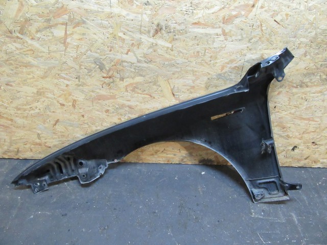 121927 Alfa Romeo 159, Brera, Spider jobb első sárvédő 60688211