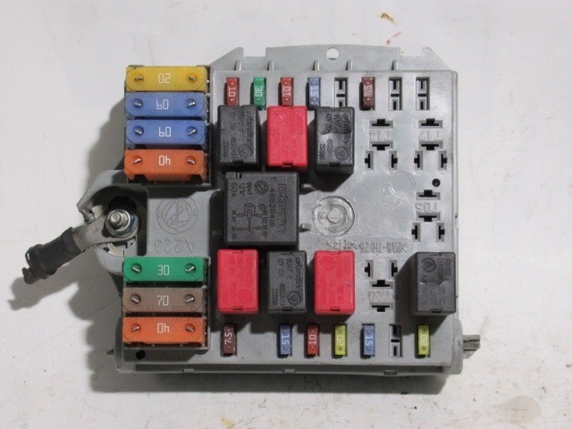 Fiat Punto III. külső biztosíték tábla 46835601