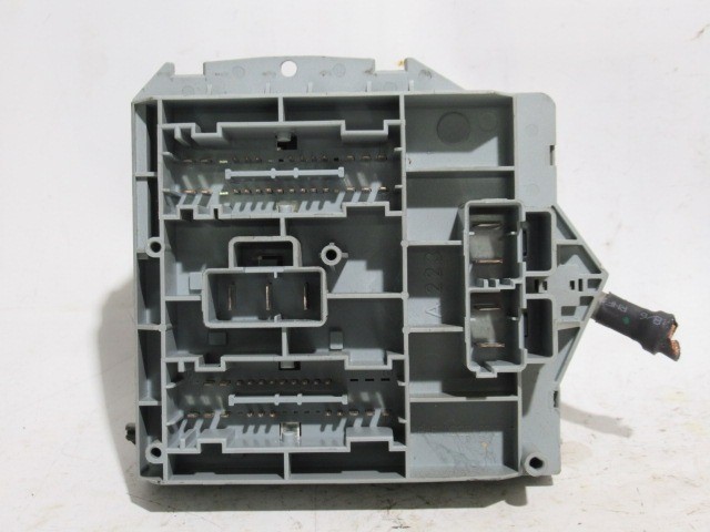 Fiat Punto III. külső biztosíték tábla 46835601