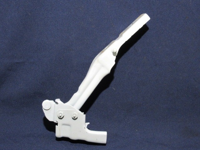 125347 Alfa Romeo Giulietta 2010-2020 fehér színű jobb oldali motorháztető zsanér 50519480