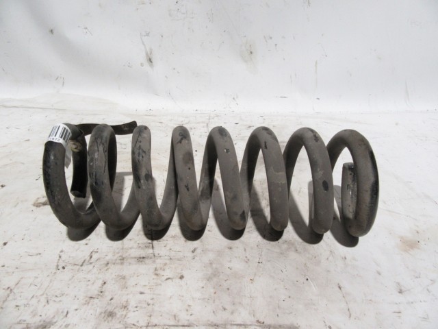 Lancia Thema 2012-2014 hátsó rugó 