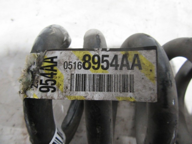 Lancia Thema 2012-2014 hátsó rugó 