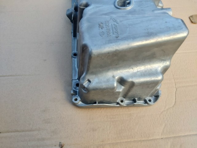 Alfa Romeo 159 2,4 20v Mjet 4x4 gyári új olajteknő 55207906