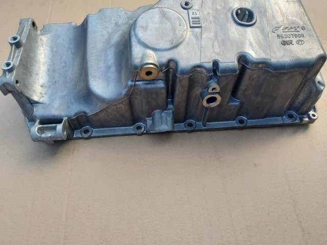 Alfa Romeo 159 2,4 20v Mjet 4x4 gyári új olajteknő 55207906