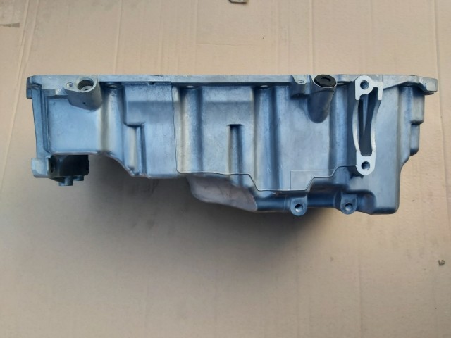 Alfa Romeo 159 2,4 20v Mjet 4x4 gyári új olajteknő 55207906