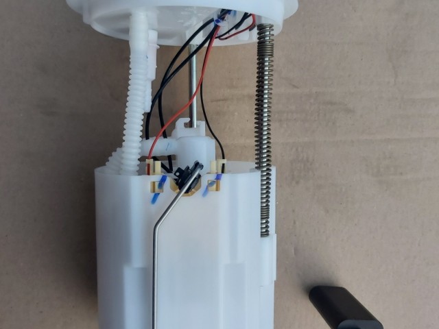 Fiat Linea 1,4 benzin gyári új üzemanyagszivattyú 51877673