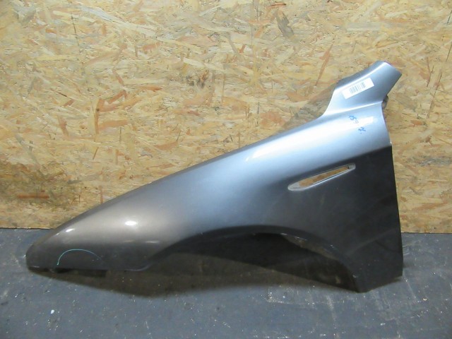 121965 Alfa Romeo 159, Brera, Spider bal első sárvédő a képen látható sérüléssel 60688227