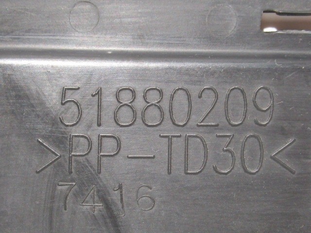 Fiat Panda III. első lökhárító rács 51880209