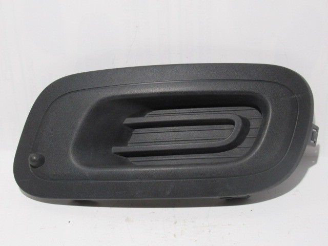 Fiat Panda III. 735520448 számú, bal első díszrács