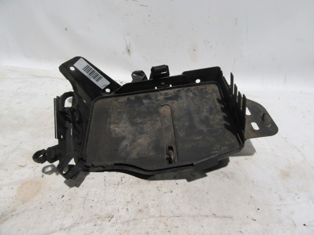 128059 Alfa Romeo 147, Gt akkumulátor tartó 