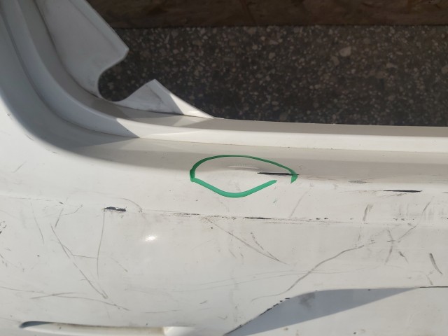 129169 Alfa Romeo Giulietta nem pdc-s hátsó lökhárító a képen látható sérüléssel 156093406