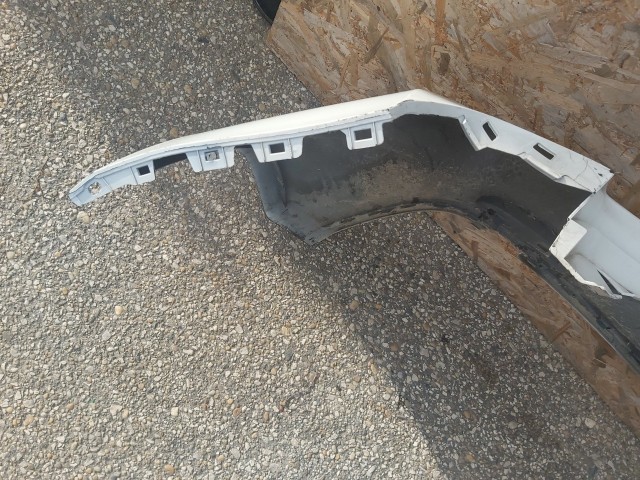 129169 Alfa Romeo Giulietta nem pdc-s hátsó lökhárító a képen látható sérüléssel 156093406