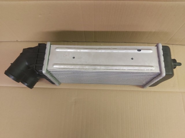 Citroen,Peugeot utángyártott új Intercooler 98 039 007 80