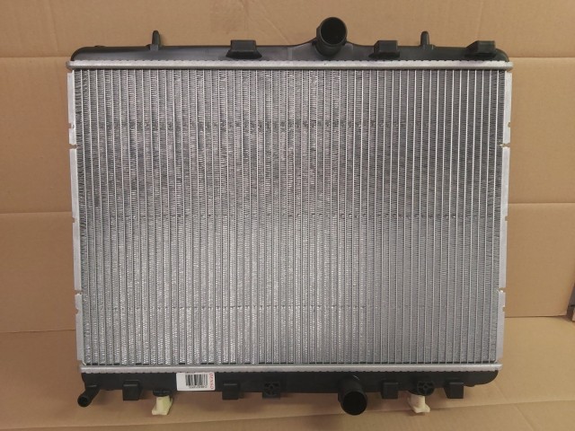 Citroen,Opel,Peugeot utángyártott új vízhűtő 9685852680