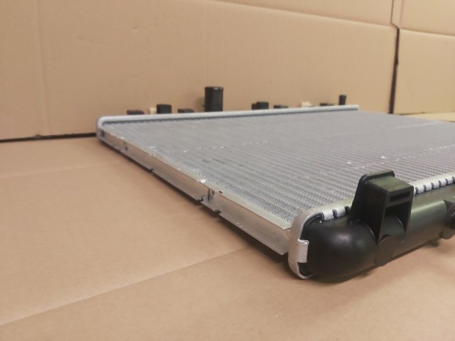 Citroen,Opel,Peugeot utángyártott új vízhűtő 9685852680