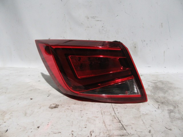 128028 Seat Leon bal hátsó külső lámpa