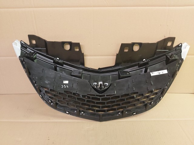 184607 Lancia Ypsilon III. 2015- től gyártott első díszrács 735618647