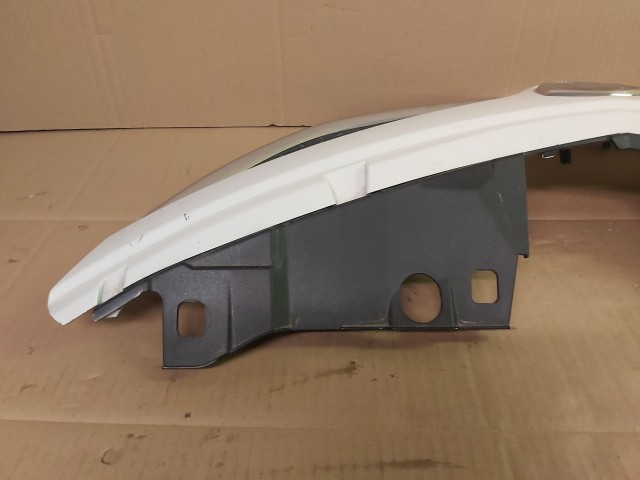 184607 Lancia Ypsilon III. 2015- től gyártott első díszrács 735618647