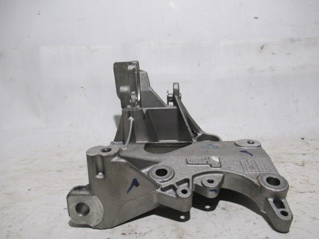 Fiat Doblo IV. 1,6 Diesel szervó szivattyú tartó alubak 46335867