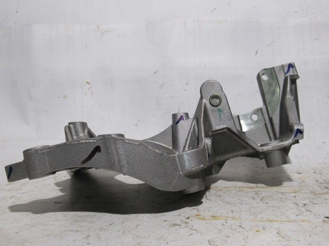 Fiat Doblo IV. 1,6 Diesel szervó szivattyú tartó alubak 46335867