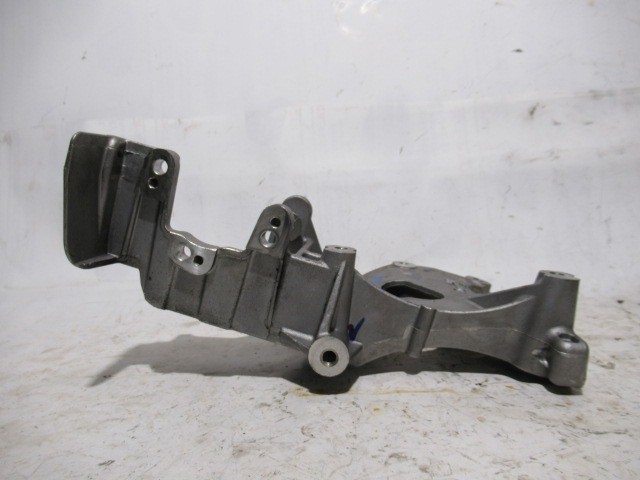 Fiat Doblo IV. 1,6 Diesel szervó szivattyú tartó alubak 46335867